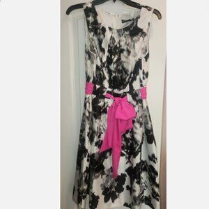 EUC -Jessica Howard Women's Floral Black & White/Pink Bow Belted Dress-Size 12
